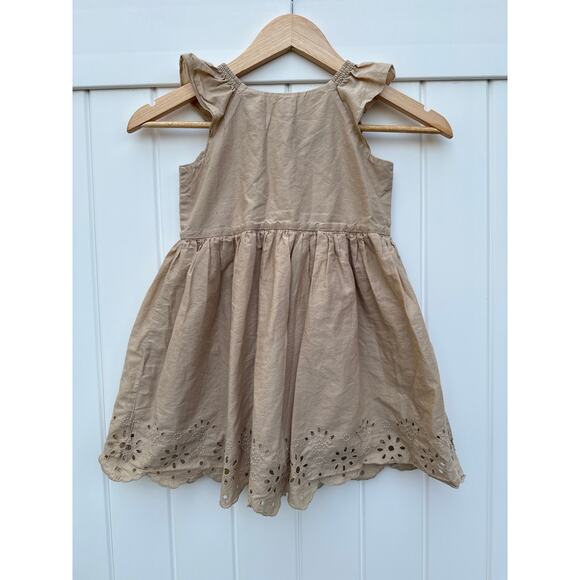 Flutter Eyelet Dress, Toddler Size 5, GAP - Picture 2 of 6
